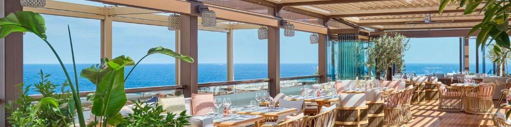     Fairmont Monte Carlo
            
                Benvenuti a bordo
            
    