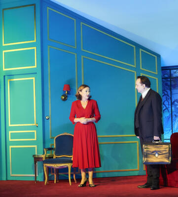 Teatro - "Lorsque l'enfant paraît - André Roussin"