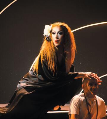 Theatre - "Paloma au plurielles"